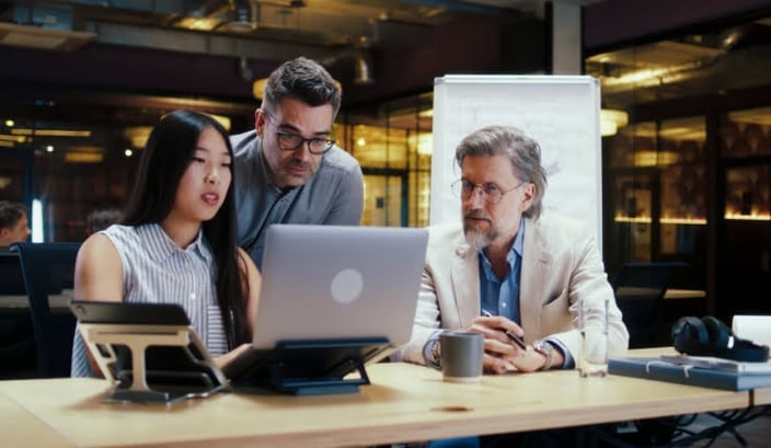 28 CFO KPIs and how to maintain them (with examples)